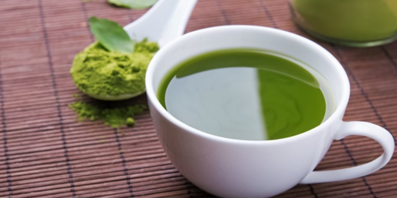 Bột trà xanh có tác dụng tốt trong việc thanh lọc cơ thể